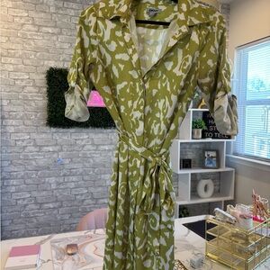DKNY Green Patterned Women's Dress Size 10!